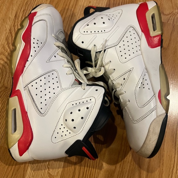 Air Jordan 6 Infrared Pack 2010 - Picture 2 of 16